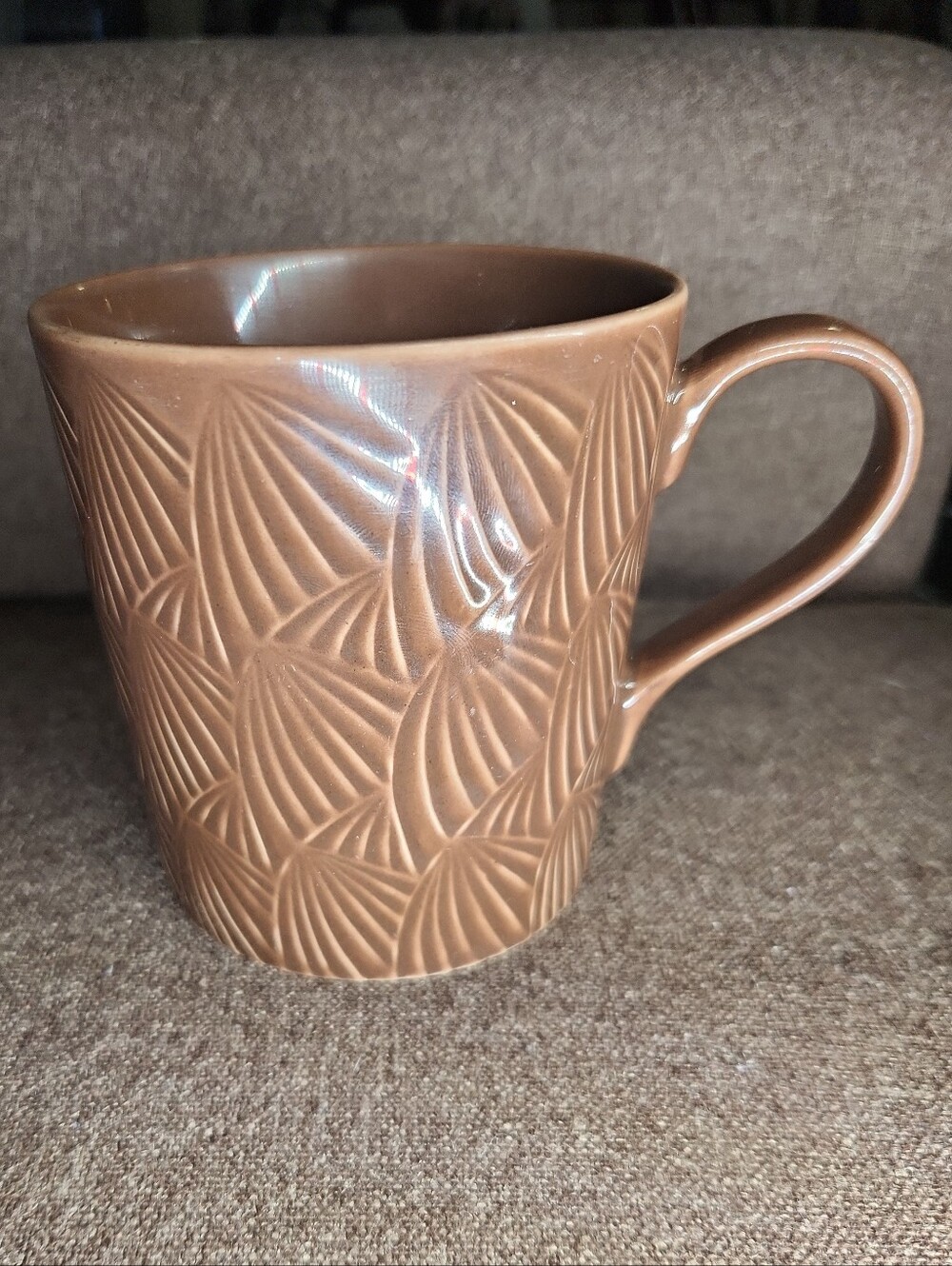 Starbucks Brown Embossed Ceramic Cup with Shell Pattern - Picture 2 of 6
